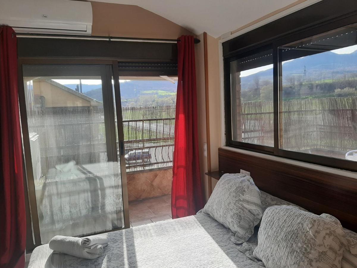 Hostal Escarla Aren Екстер'єр фото