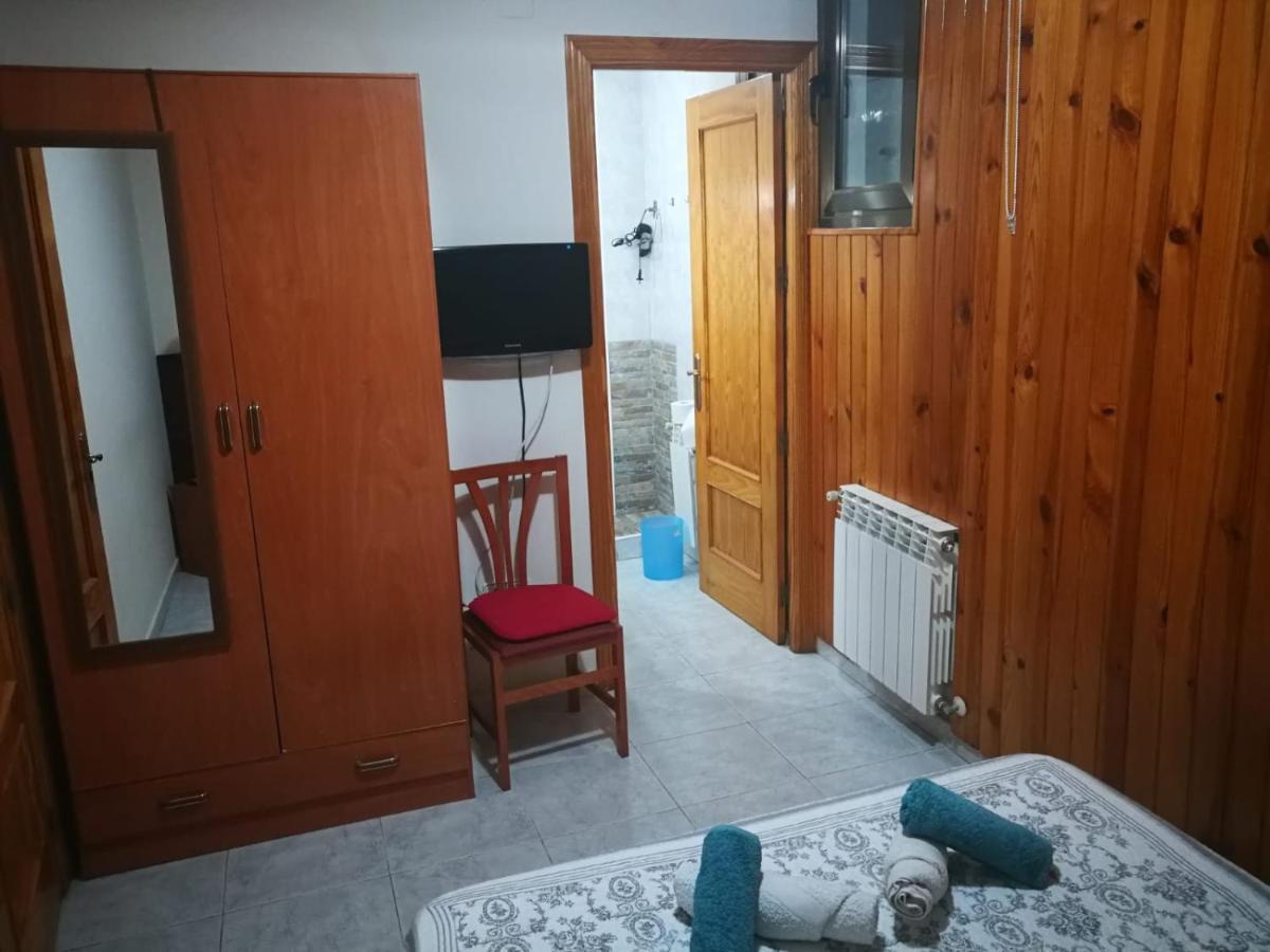 Hostal Escarla Aren Екстер'єр фото