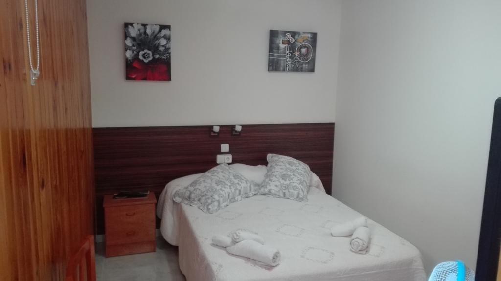 Hostal Escarla Aren Екстер'єр фото