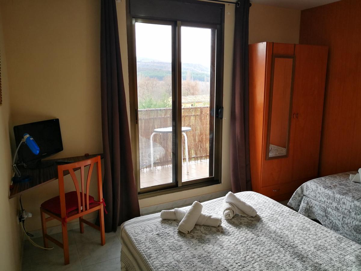 Hostal Escarla Aren Екстер'єр фото