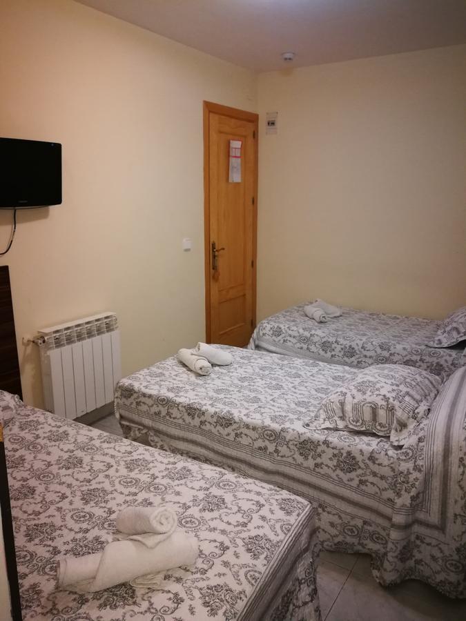 Hostal Escarla Aren Екстер'єр фото