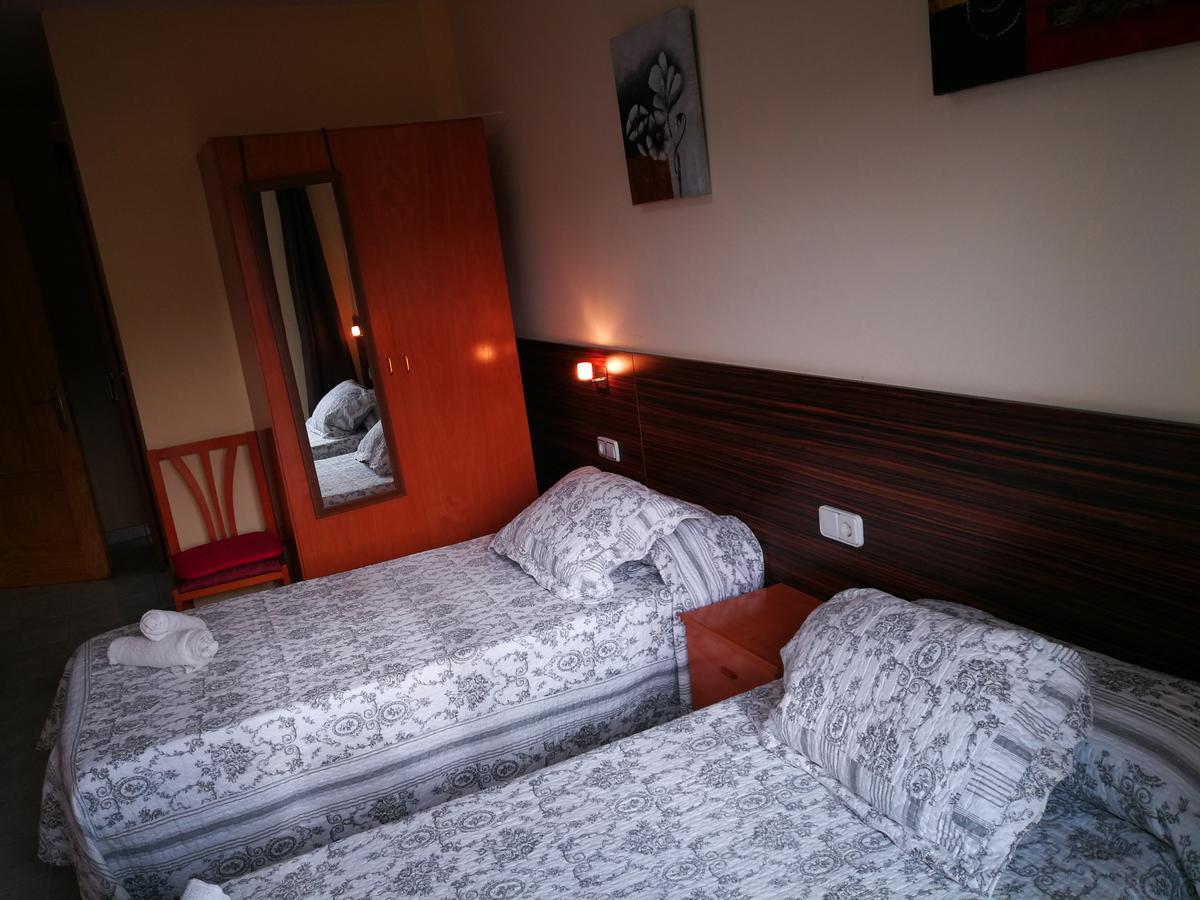 Hostal Escarla Aren Екстер'єр фото