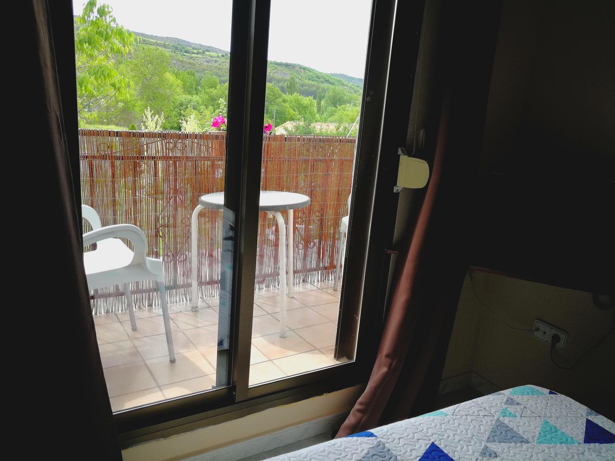 Hostal Escarla Aren Екстер'єр фото