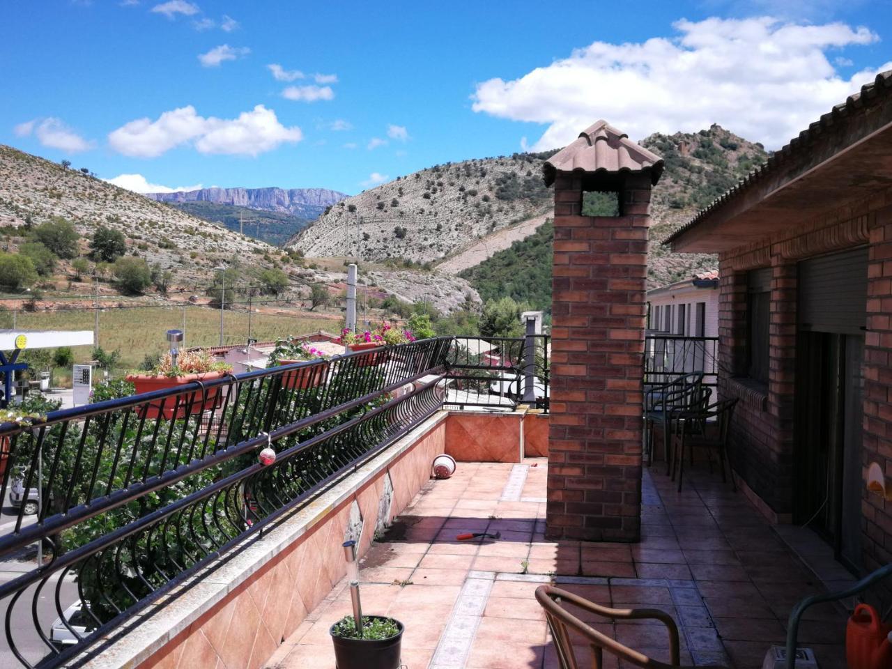 Hostal Escarla Aren Екстер'єр фото